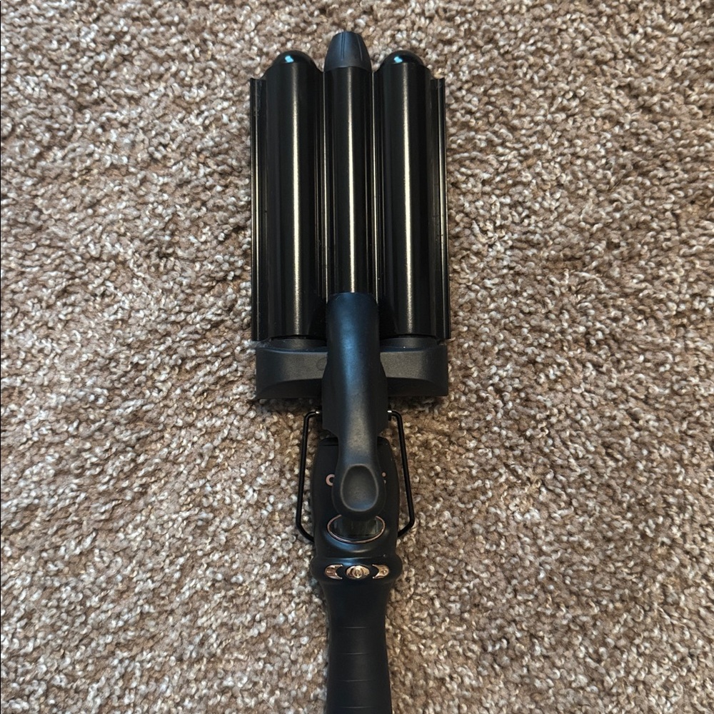 Amika High Tide Deep Wave Hair Crimper